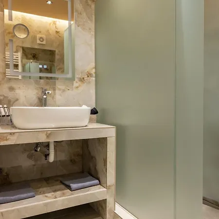 Mall Διαμέρισμα *